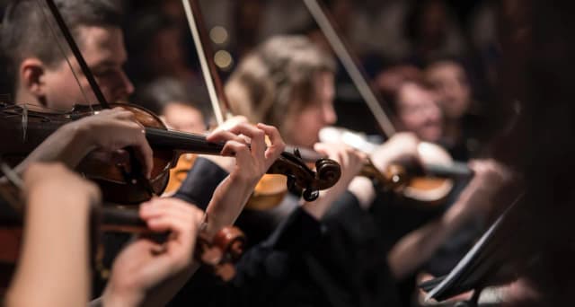 Współczesna muzyka klasyczna: jak różni się od tradycyjnej muzyki? Współczesna muzyka klasyczna: jak różni się od tradycyjnej muzyki?