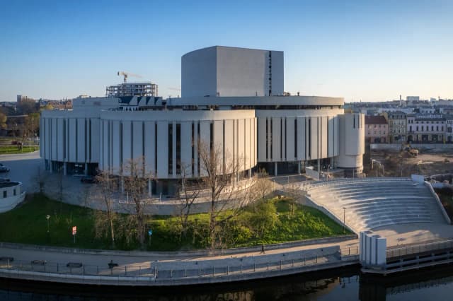Opera Nova Bydgoszcz ile miejsc - poznaj pojemność sal i udogodnienia Opera Nova Bydgoszcz ile miejsc - poznaj pojemność sal i udogodnienia